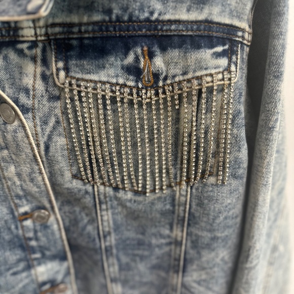 Thrill Light Blue Denim Jacket with Fringe Accents - Picture 4 of 5